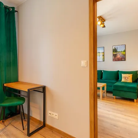 Izerka Z Basenem I Sauna - Stone Hill 아파트