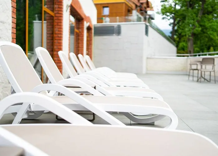 Izerka Z Basenem I Sauna - Stone Hill 스클라르스카포렘바