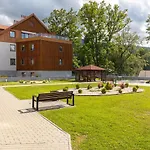 Апартаменты Izerka Z Basenem I Sauna - Stone Hill *